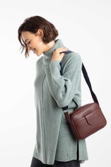 Dion Cross Body Bag Bitter Chocolate